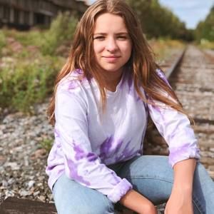 Meet your Posher, Marianne